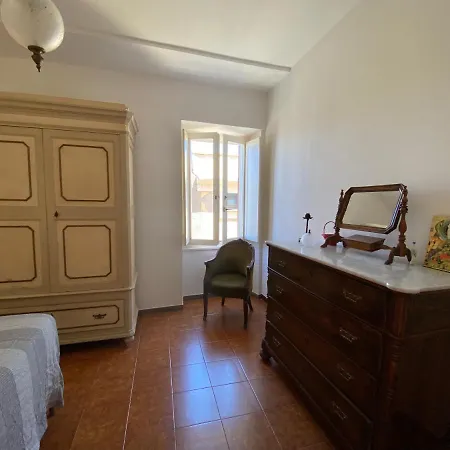 Semesterbostad La Casa Rosa *