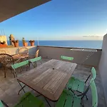 La Casa Rosa