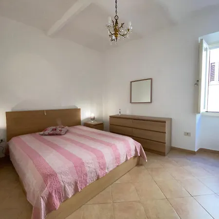 La Casa Rosa